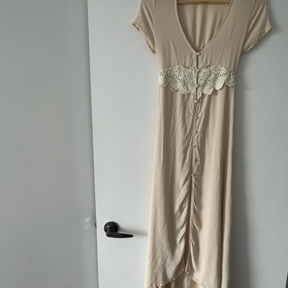 Tobi Cream Maxi Dress Lace Waist Cutout - Picture 7 of 14